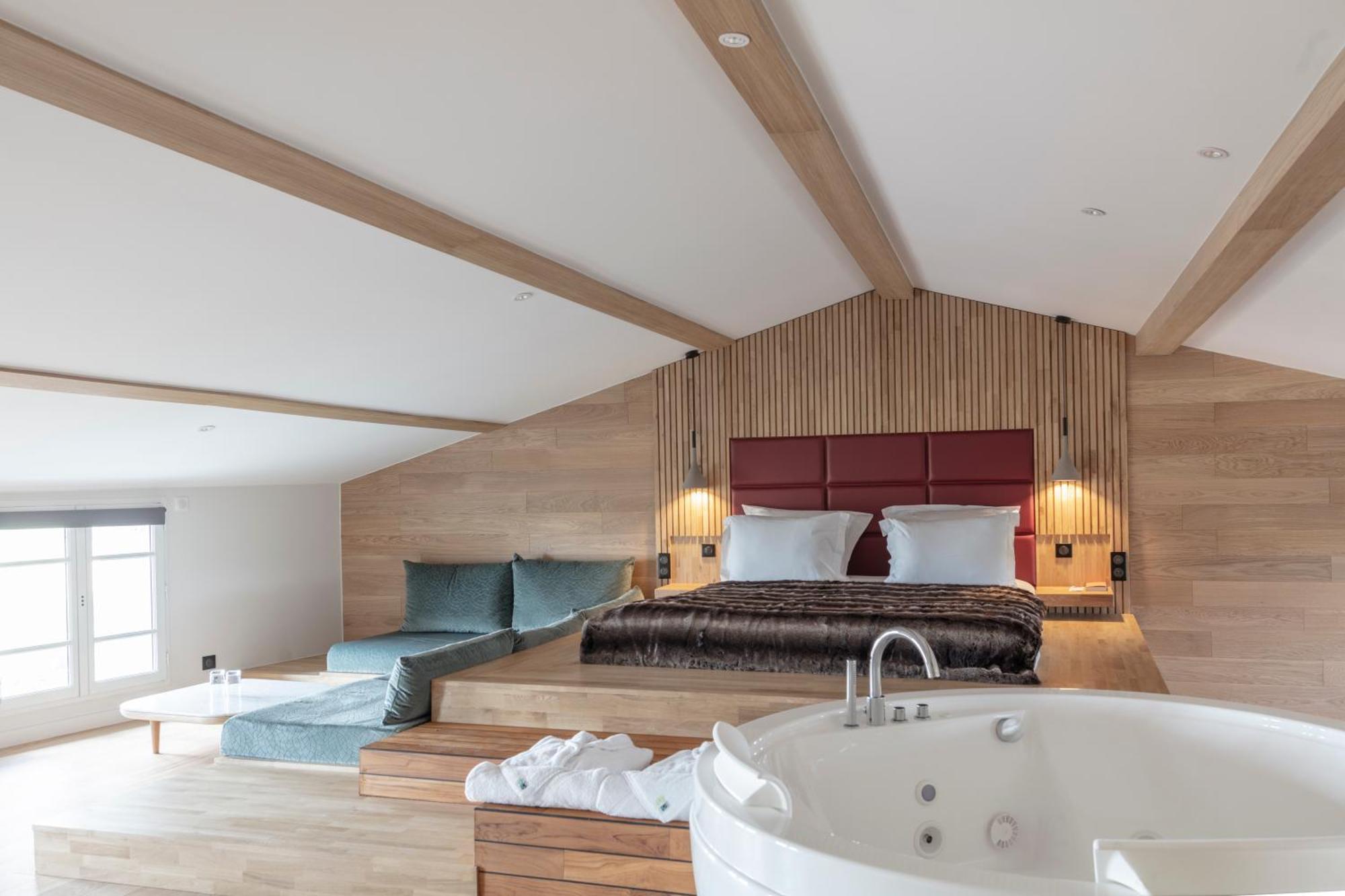 Hotel & Restaurant Origines Par Adrien Descouls - Teritoria Le Broc  Zewnętrze zdjęcie