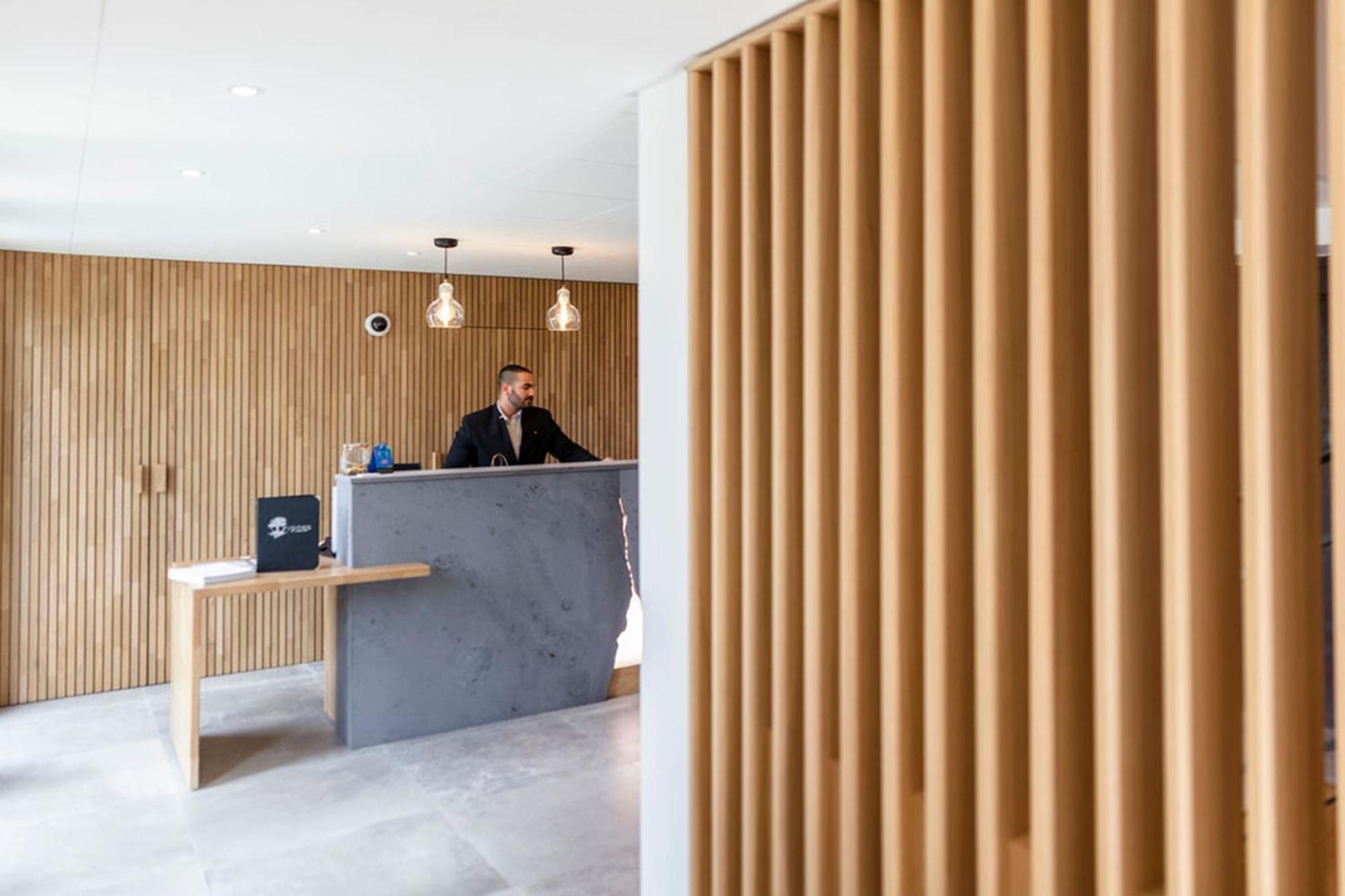 Hotel & Restaurant Origines Par Adrien Descouls - Teritoria Le Broc  Zewnętrze zdjęcie